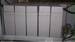 蓄电池在使用过程中会出现什么现象！